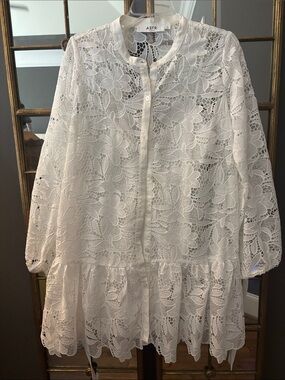 Astr White Long-Sleeve Lace Button-Front Tiered Dress